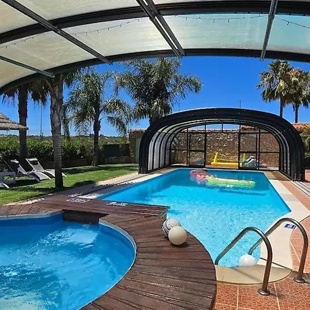Ania - Private With Pool&jacuzzi, 16 To 40 Pax אלבופיירה